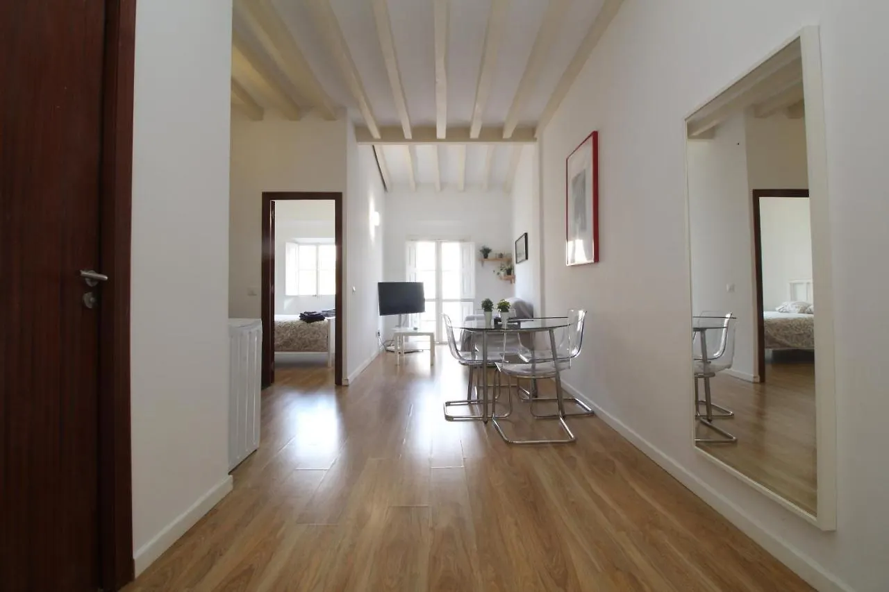 Comfortable Apartment With Character In The Old Town Palma de Mallorca